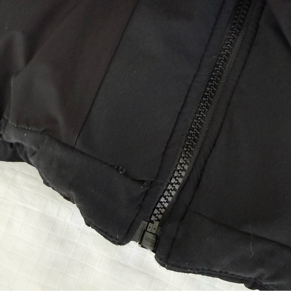 ALO yoga Incline Puffer Vest - Picture 14 of 15